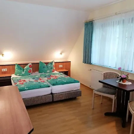 Hotelpension Schwalbennest 3* Benz (Usedom)