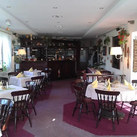 Hotelpension Schwalbennest 3*