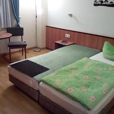 Konukevi Hotelpension Schwalbennest